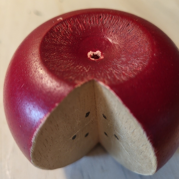 Lot of 8 Vintage Red Wooden Apples Stems Carved Rustic Farmhouse Decor Kitchen - Picture 5 of 9